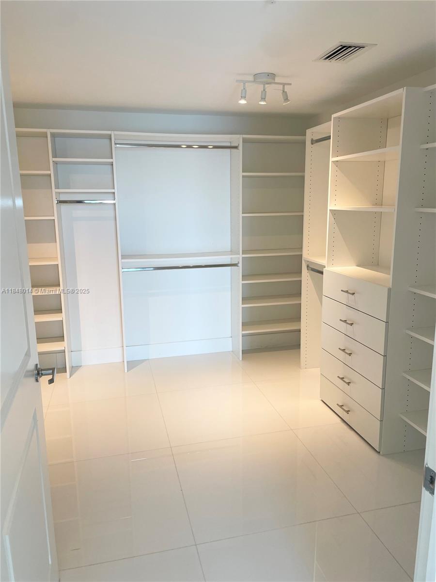 400 Sunny Isles Blvd #1002, Sunny Isles Beach FL 33160