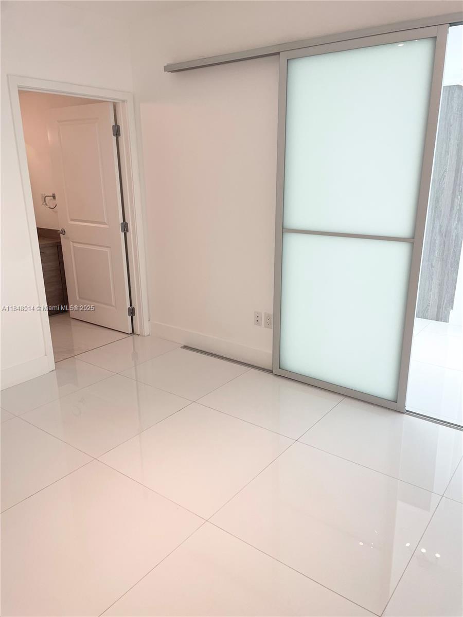 400 Sunny Isles Blvd #1002, Sunny Isles Beach FL 33160