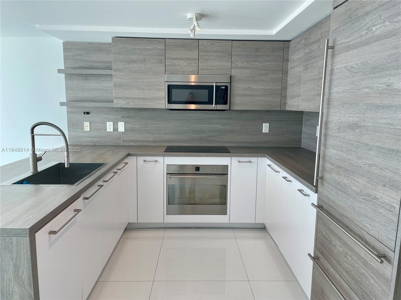 400 Sunny Isles Blvd #1002, Sunny Isles Beach FL 33160