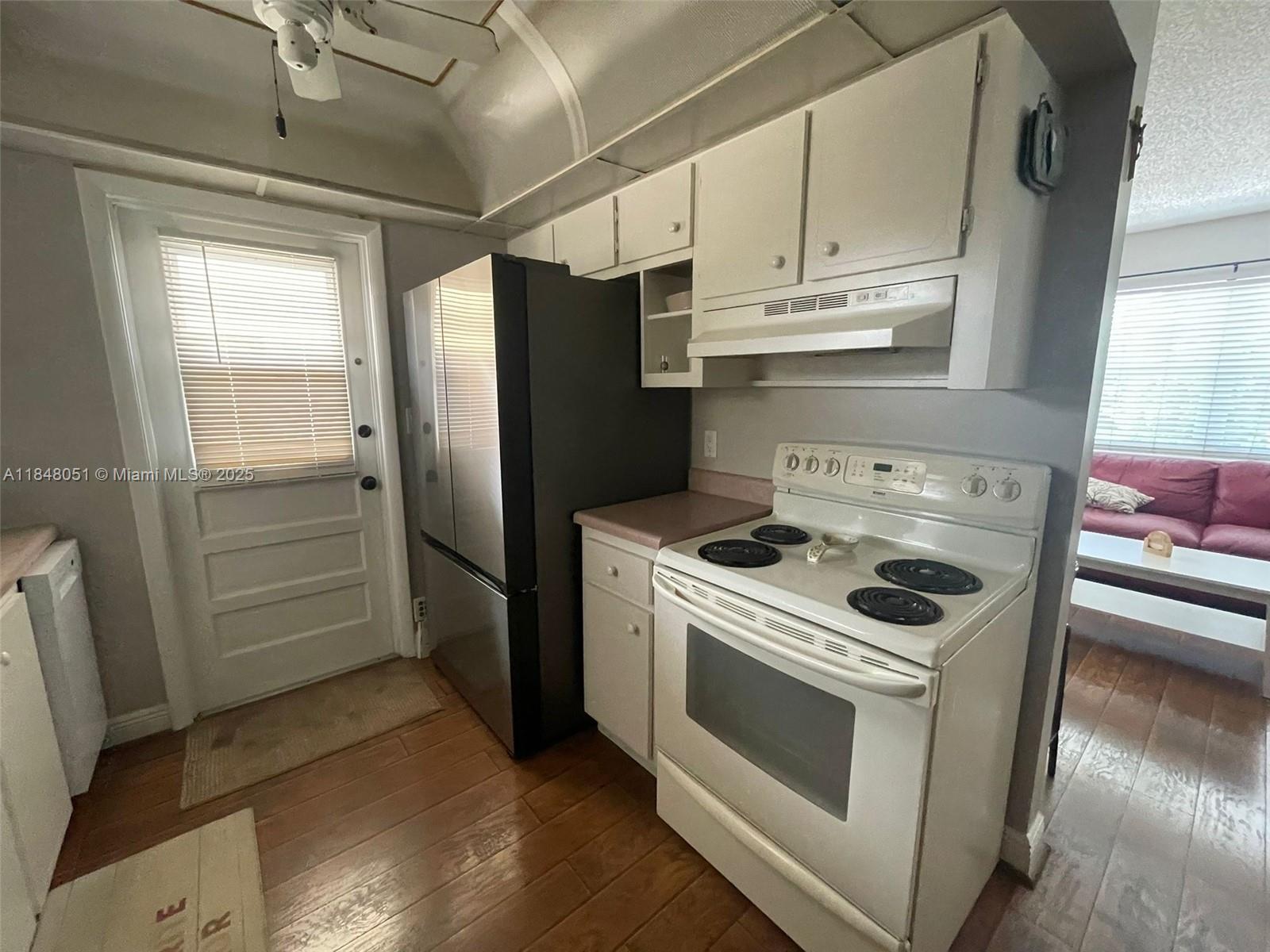 Property photo # 8