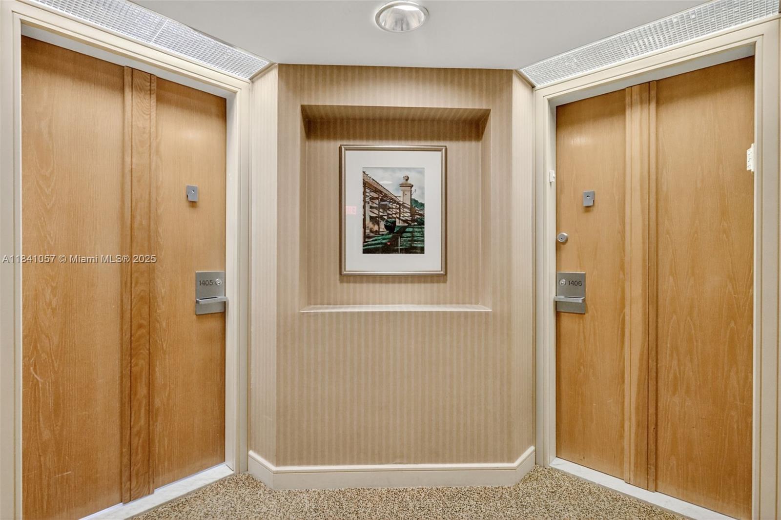 Condo for Sale in Aventura, FL