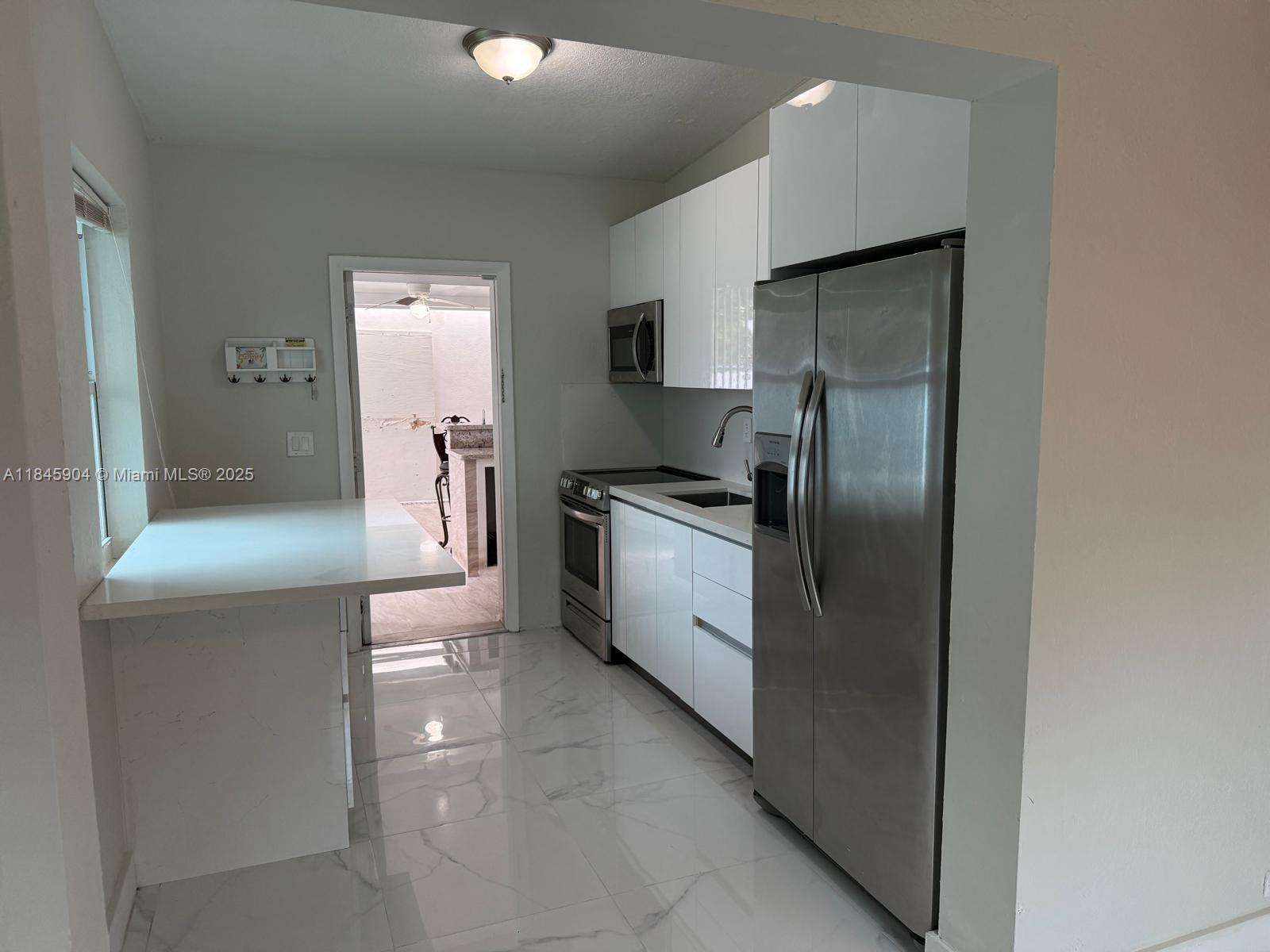 Property photo # 9