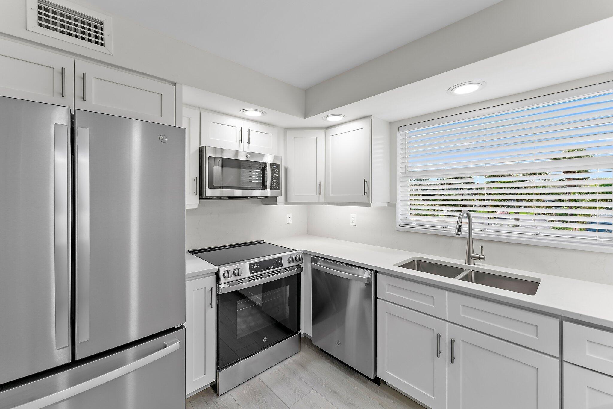Image to showcase the property located at 20 Celestial Way 215