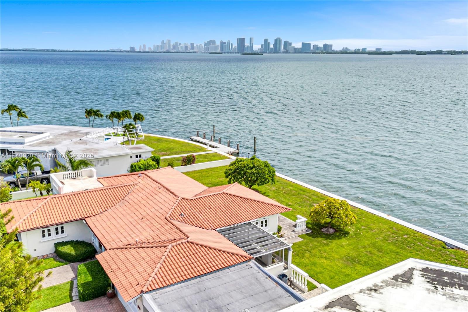 7500 Treasure Dr North Bay Village, FL 33141