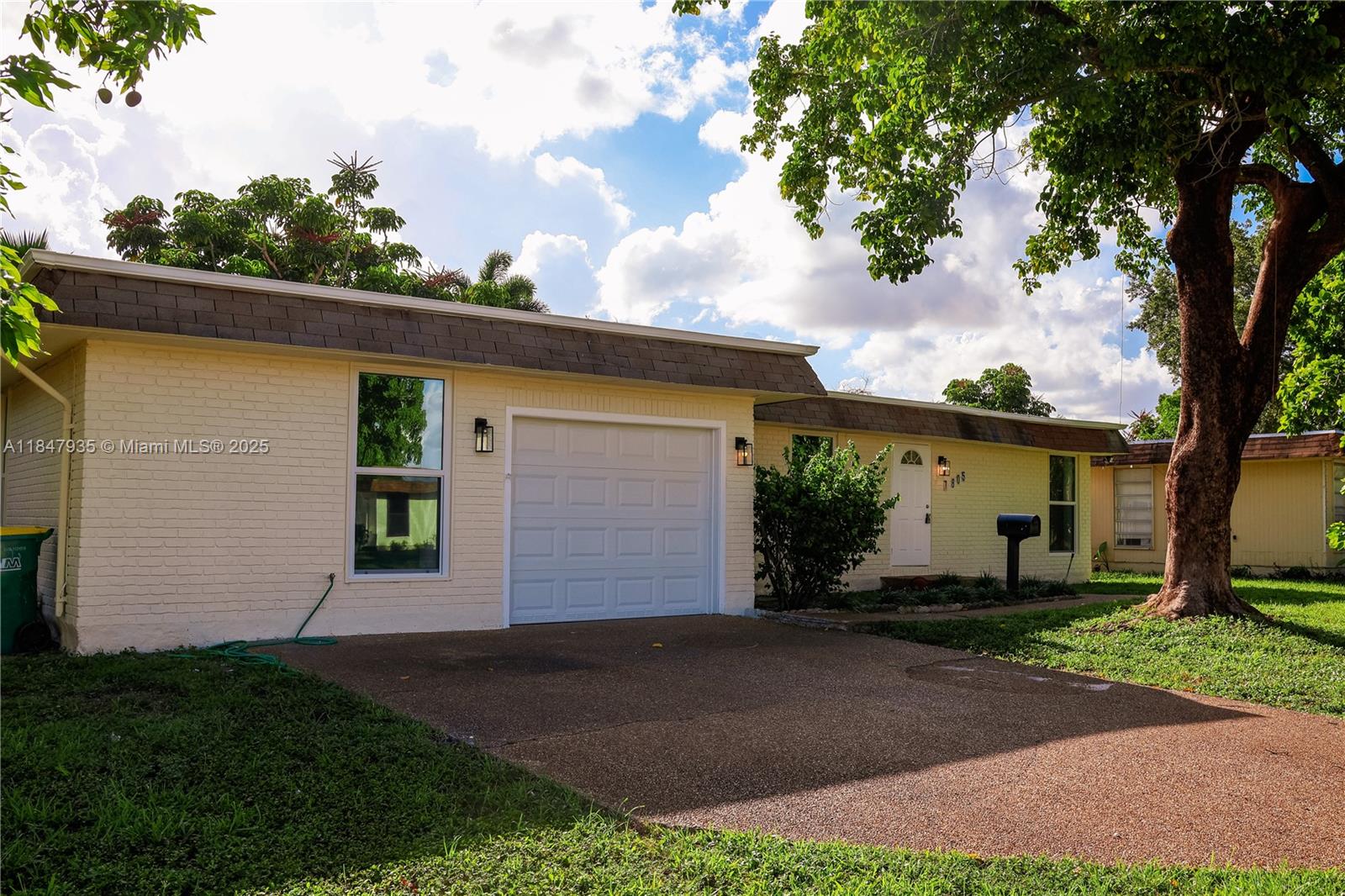 Property photo # 0
