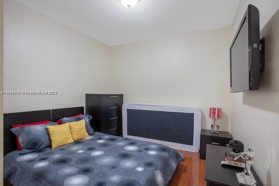 Property photo # 4