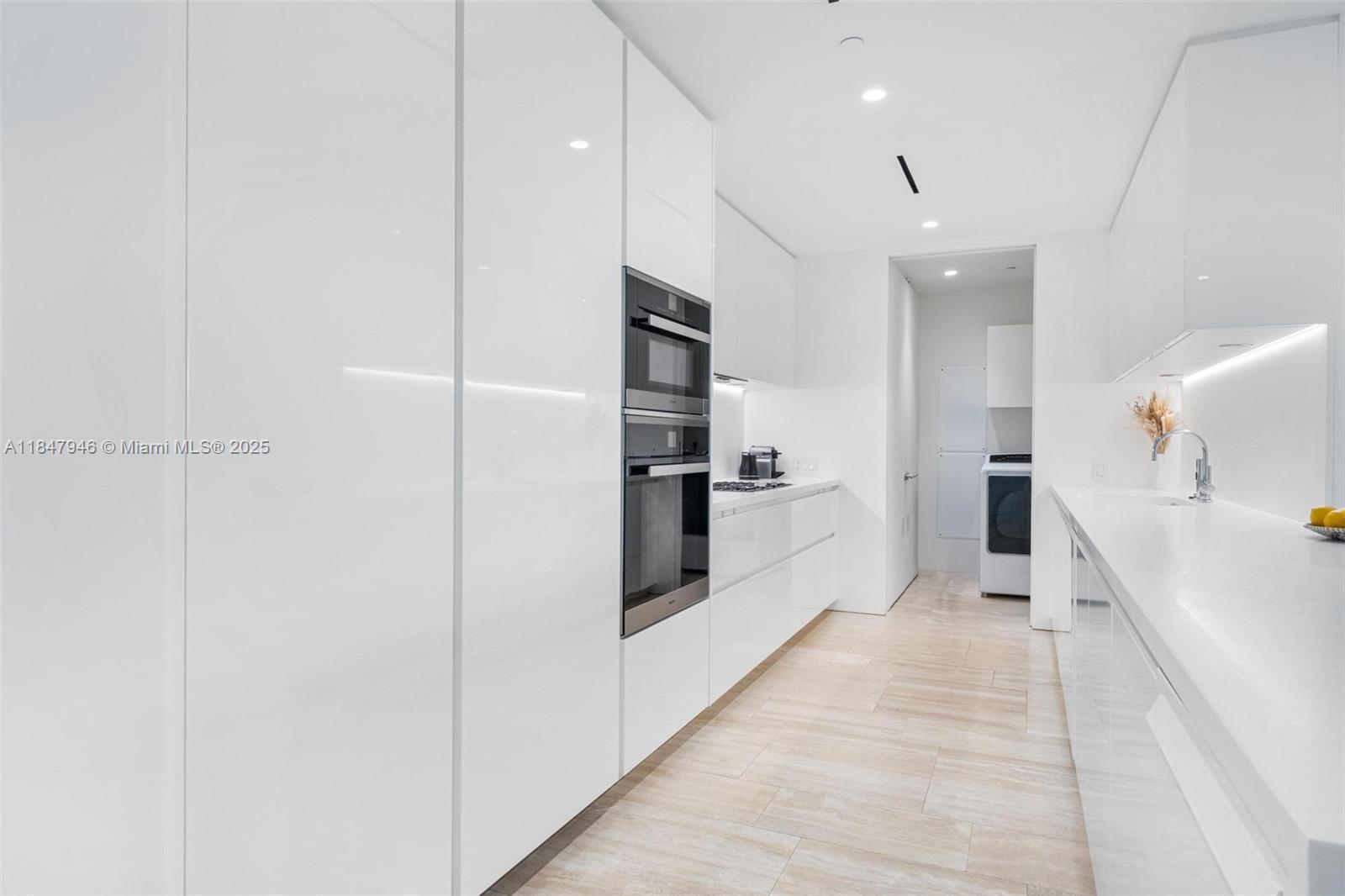 Property photo # 8