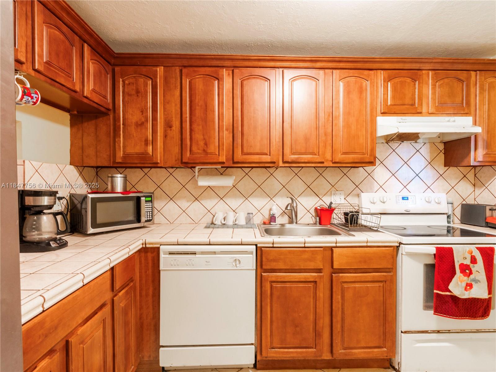 Property photo # 8