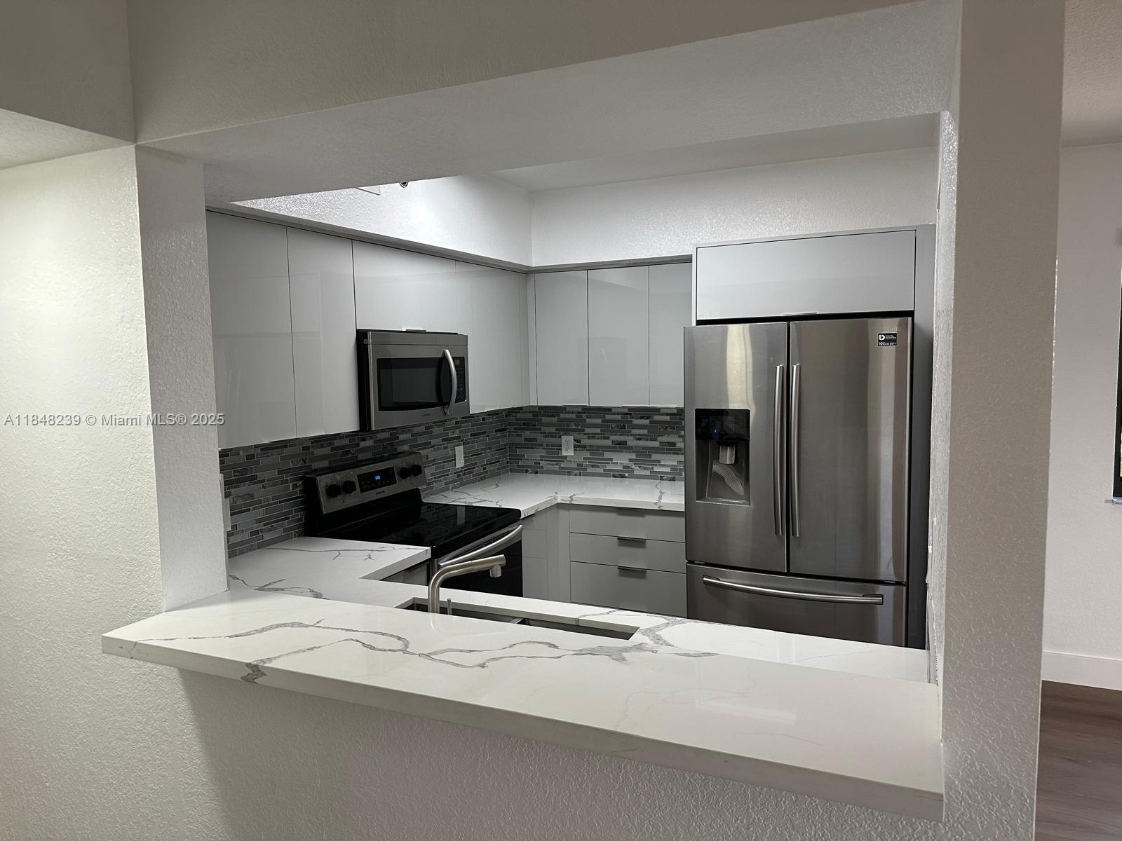 Property photo # 0