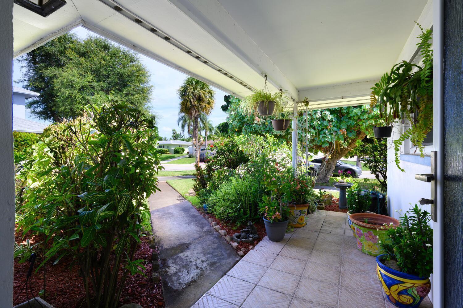 Image to showcase the property located at 3884 Lighthouse Drive
