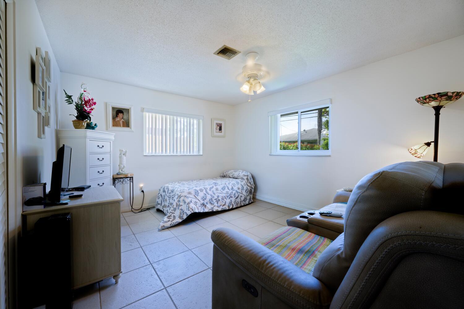 Image to showcase the property located at 3884 Lighthouse Drive