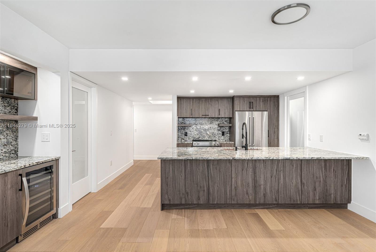 Apartamento para Alugar em Miami, FL