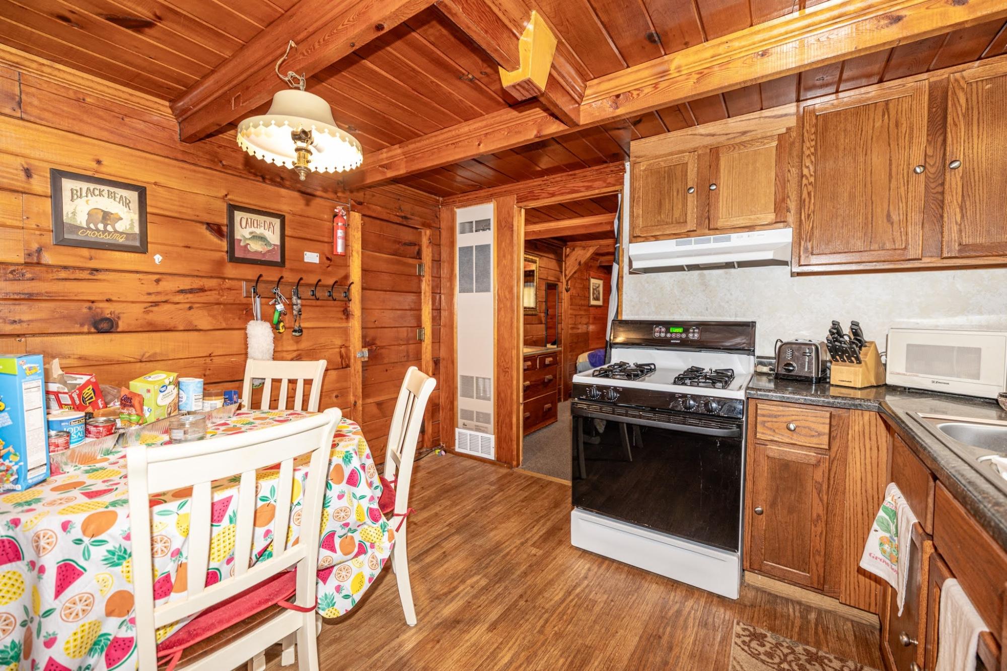 Big Arbor Vitae Property 10338 Big Arbor Vitae Dr Photo 15