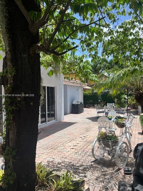 Property photo # 9