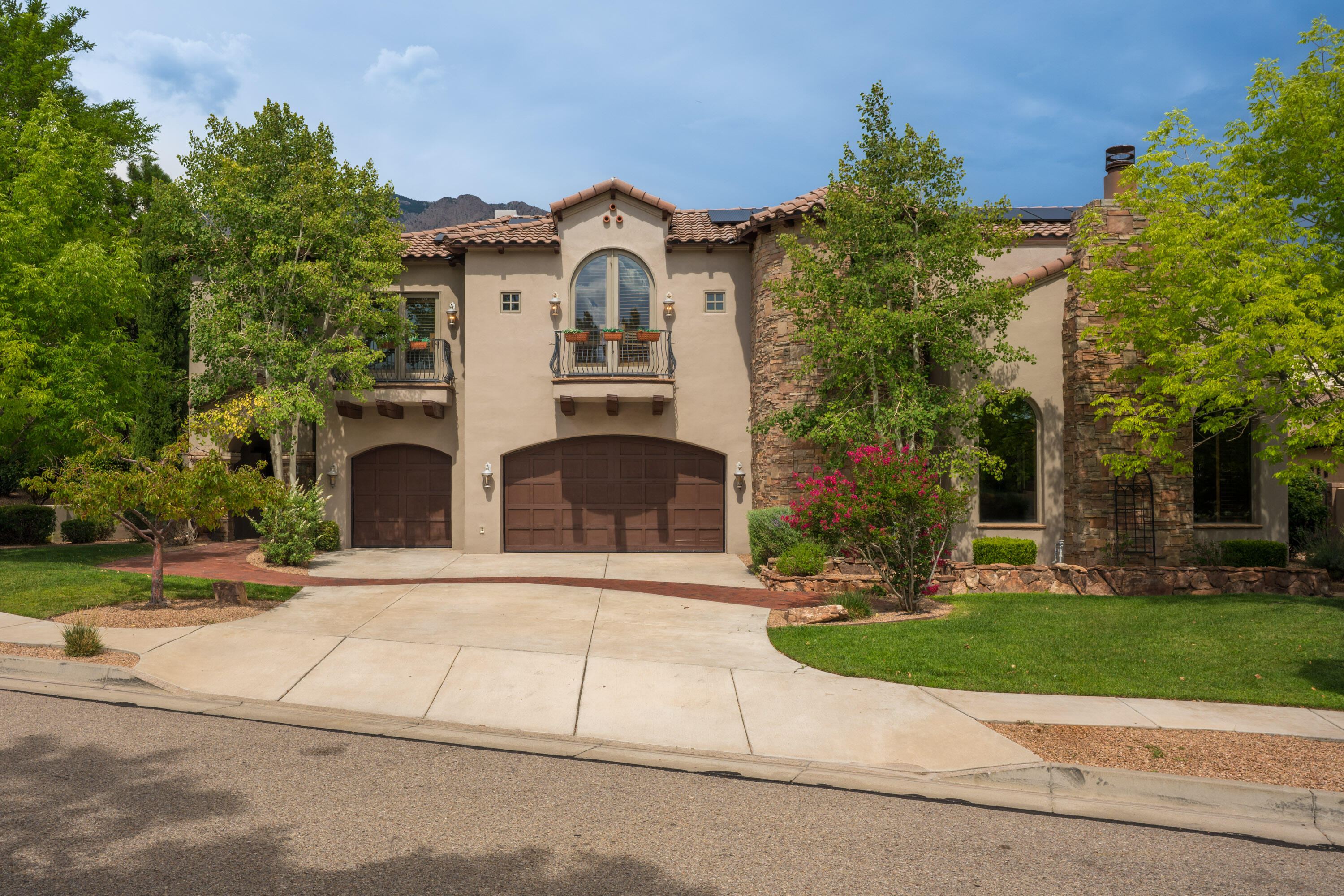 Rare Opportunity In Coveted Exclusive PRIMROSE POINTE Subdivision! Property has 4,680 sq.ft. This Custom  Constructed KOINONIA Gem Offers High End Finishes, Luxurious Living Spaces, and Unparalleled Craftsmanship. Details Matter. Architectural Elegance  Abounds with Soaring Cathedral Ceilings, Tongue & Groove Ceilings, and Carved Woodwork Throughout. Features Included: Travertine Pillars, Posts, and Fireplace Mantels, Custom Knotty Alderwood Cabinetry, Nichos, Added Ledges, Indoor Rotunda Detail, Balconies and Patios off of Bedrooms with VIEWS! Entertainer's  Delight with Outside Living at its FINEST: Heated Pool, Covered Patios, one w/ FIireplace, Herring Bone Brick Exterior Floors, Guest Casita, and Theater Room. Chef's  KIitchen w/Butler's Pantry, 3+ Living Areas, 4/5 BR'S, 6 Bathrooms