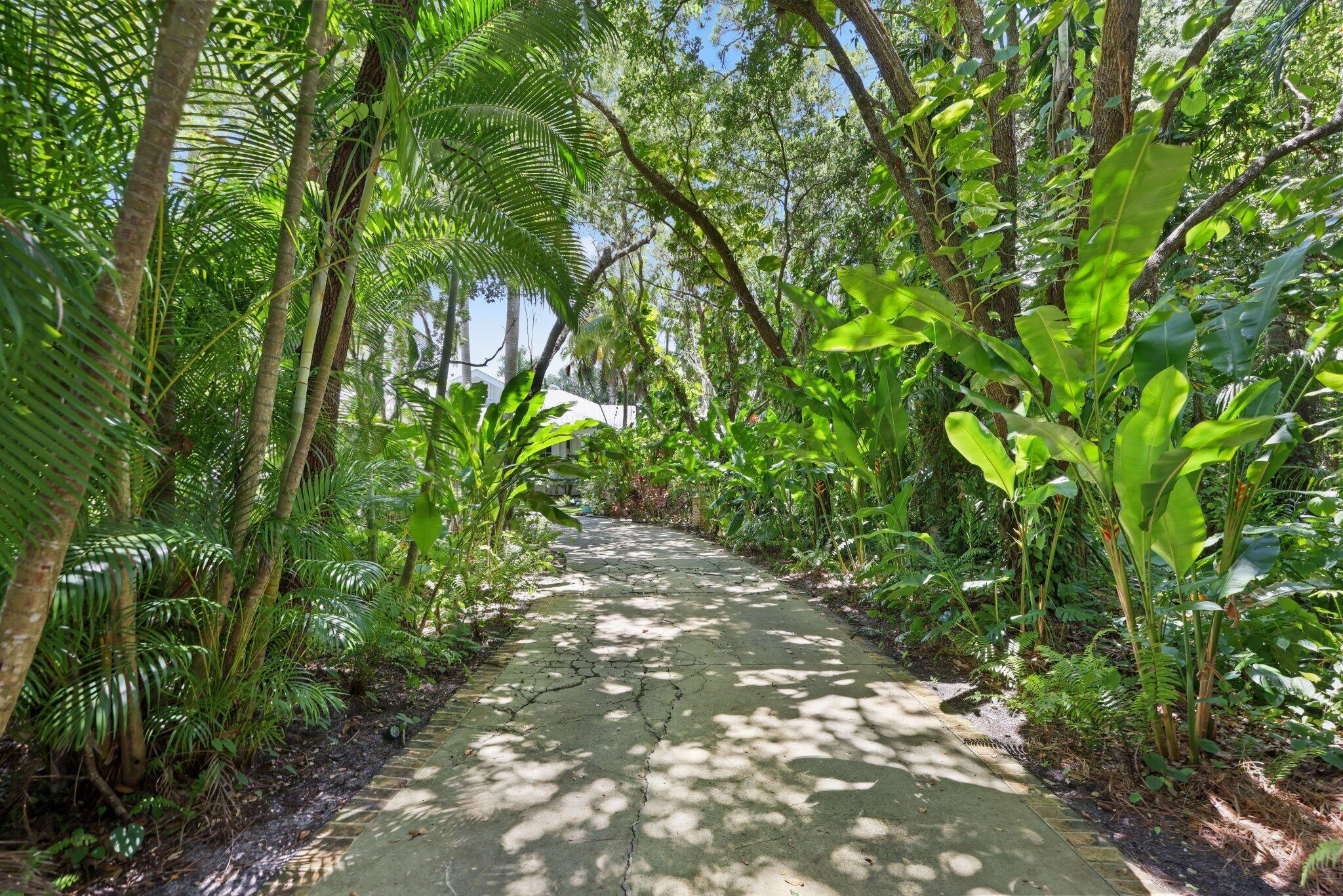 Image to showcase the property located at 7802 SE Canaan Way