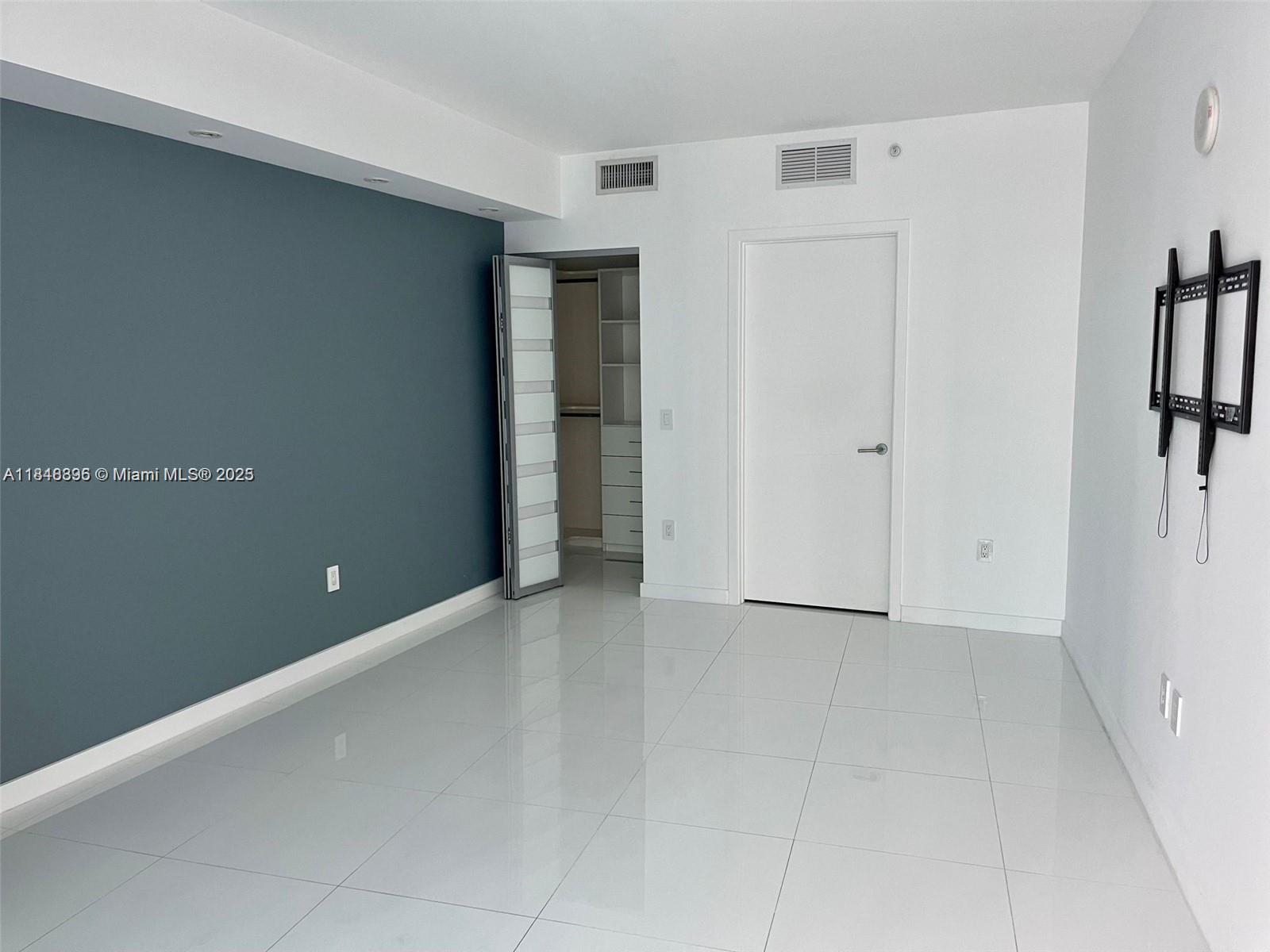 1100 S Miami Ave #1210, Miami FL 33130