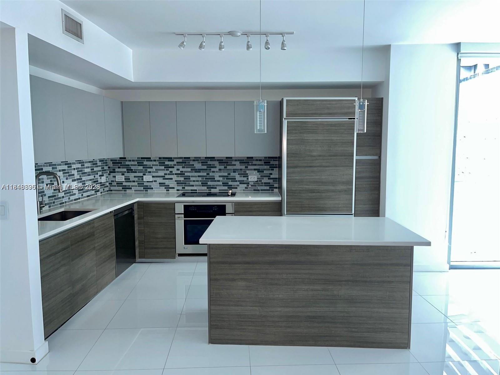 1100 S Miami Ave #1210, Miami FL 33130