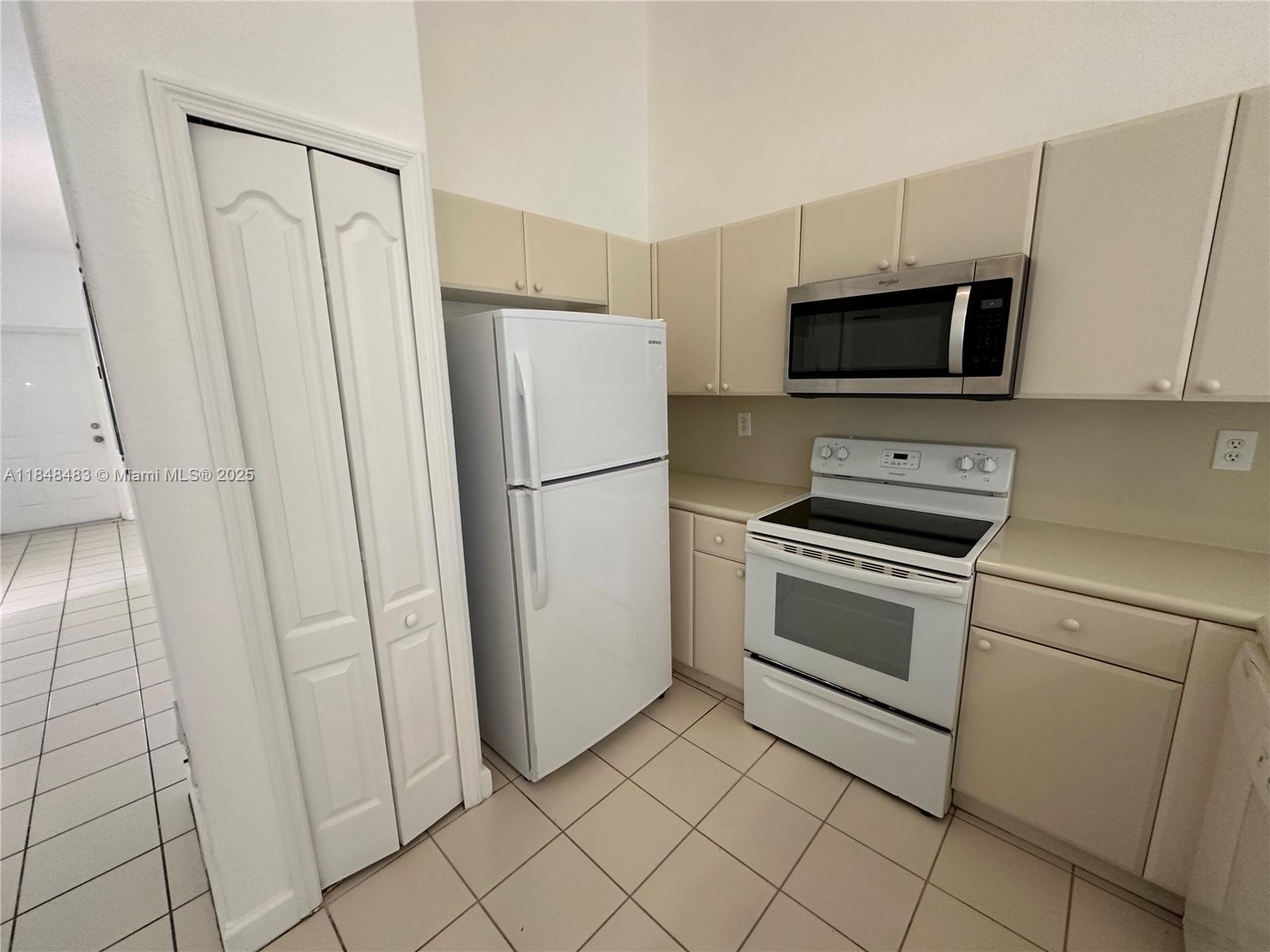 Property photo # 4
