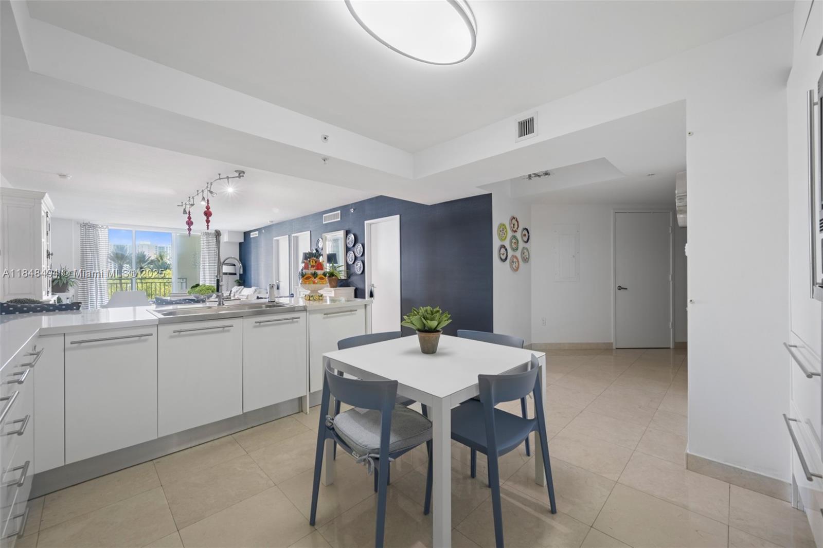 Property photo # 2