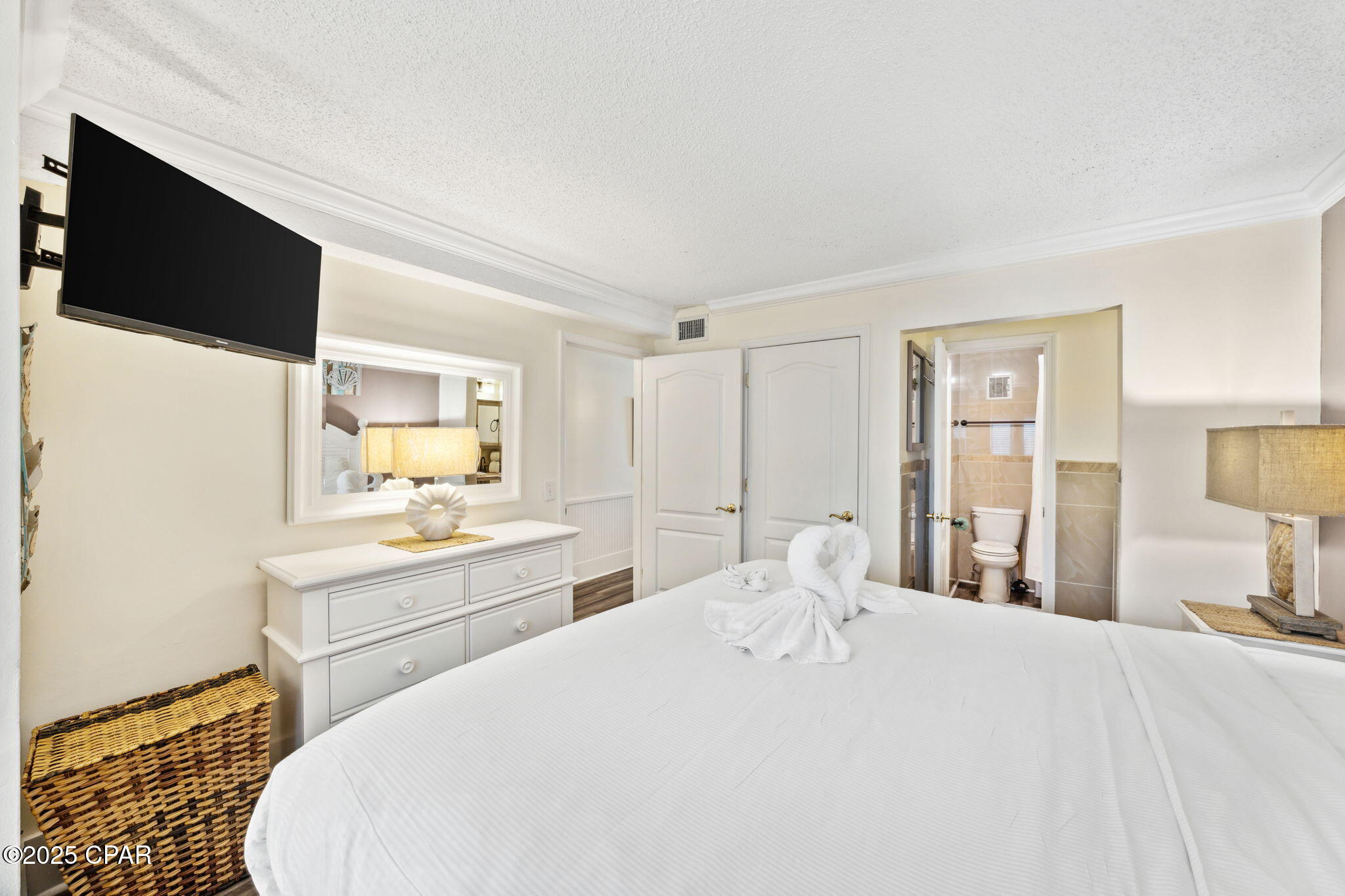 Image 12 For 8743 Thomas Drive 518