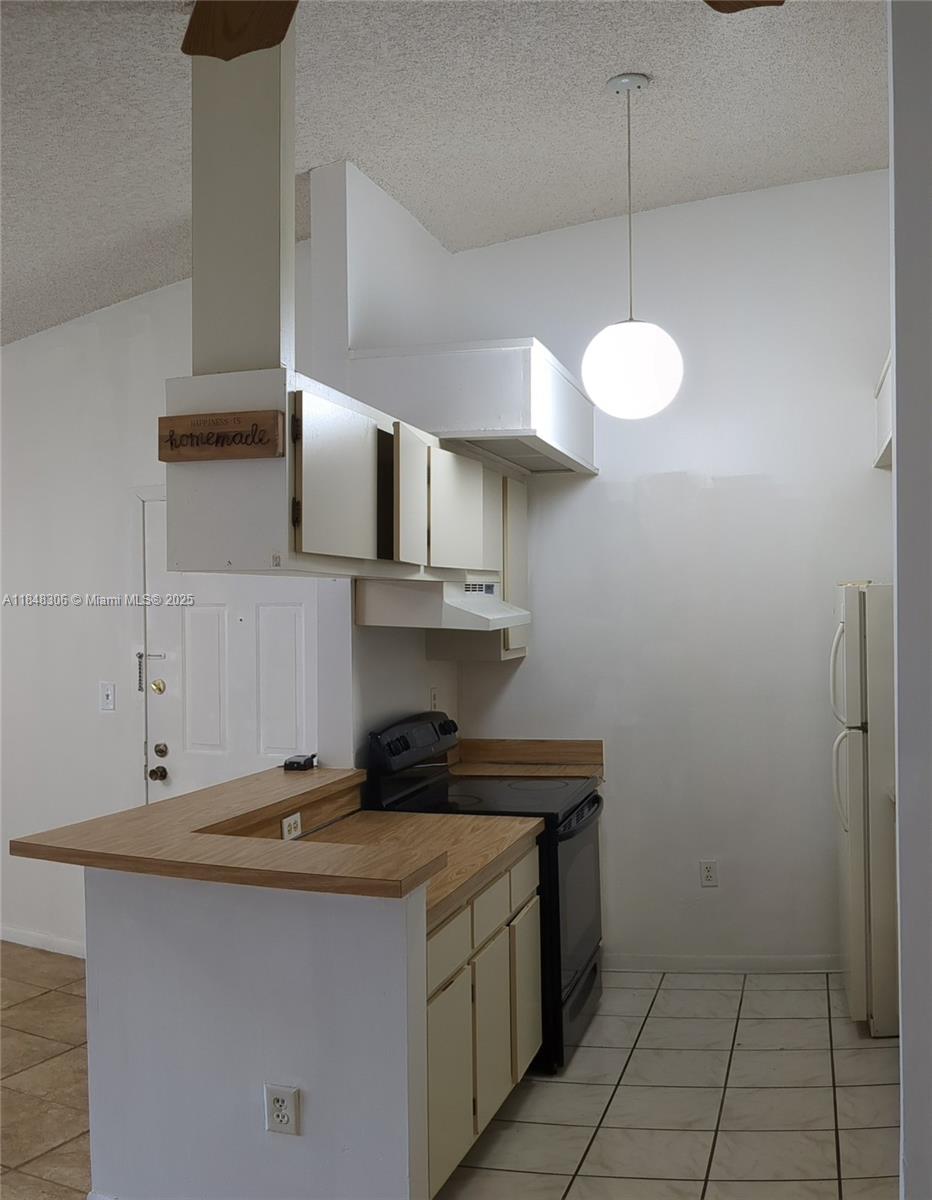Property photo # 9