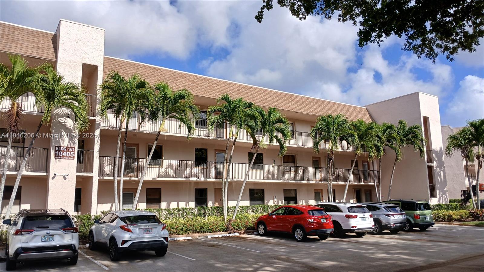 Sunrise Lakes 161 Condo