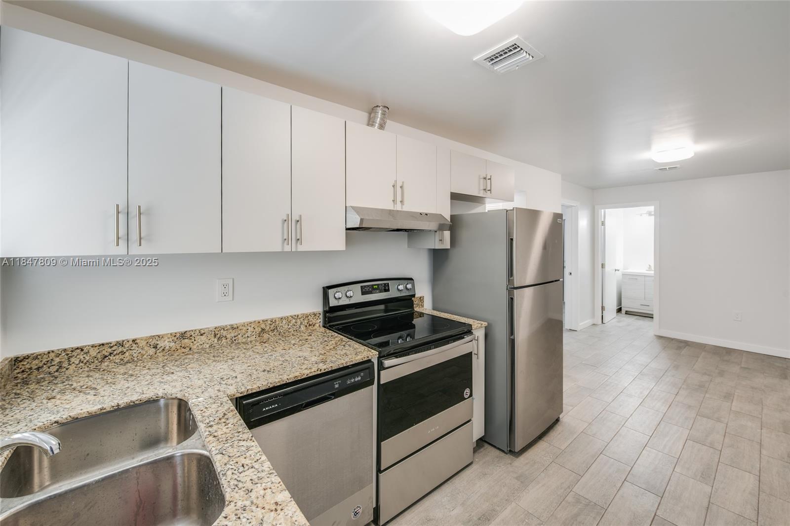 Property photo # 0