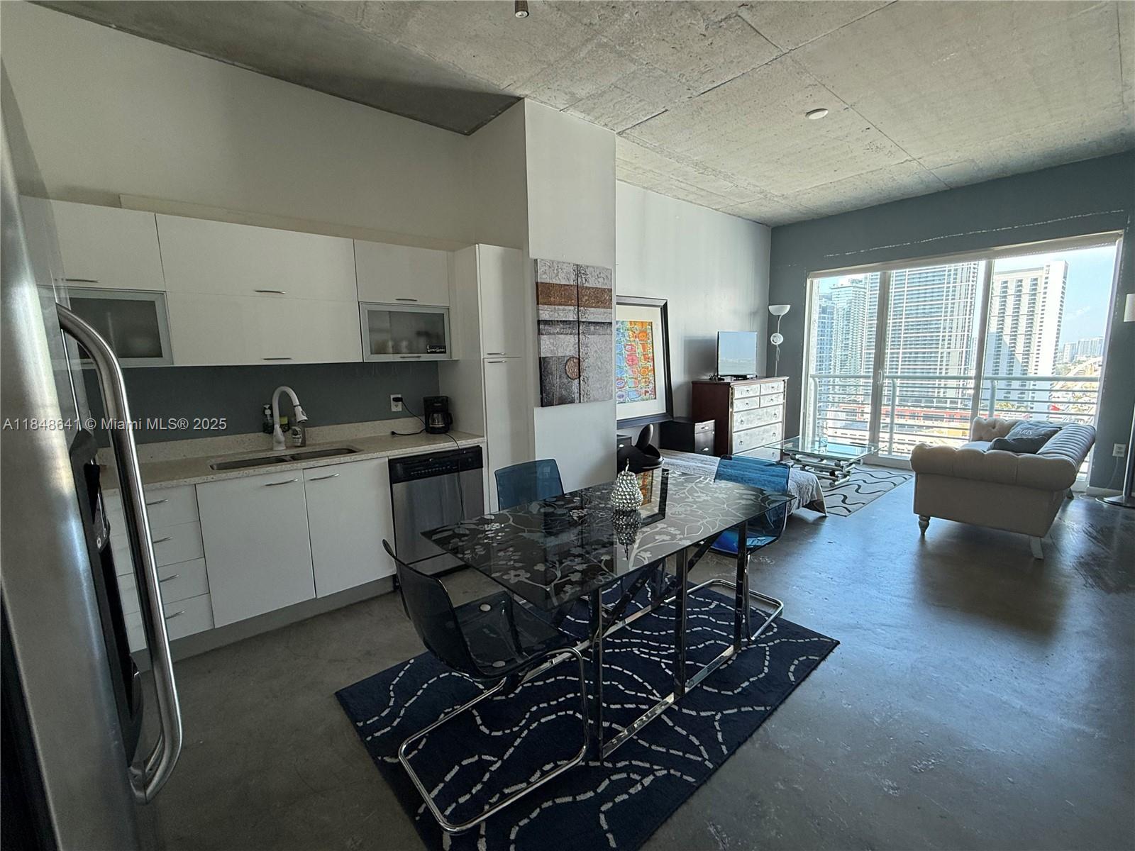 Property photo # 2