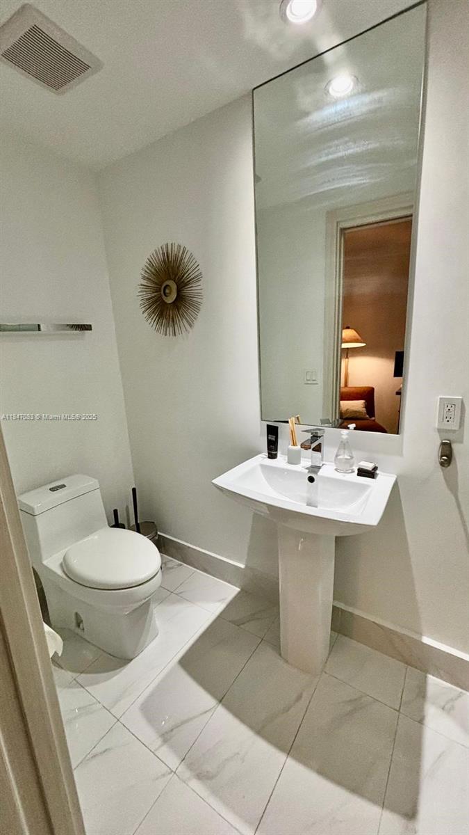 801 S Miami Ave #4706, Miami FL 33130