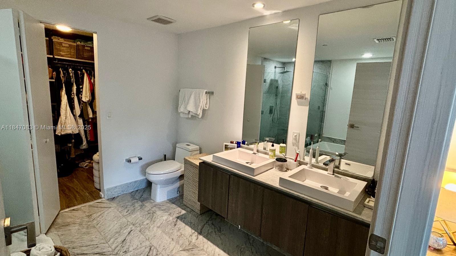 801 S Miami Ave #4706, Miami FL 33130