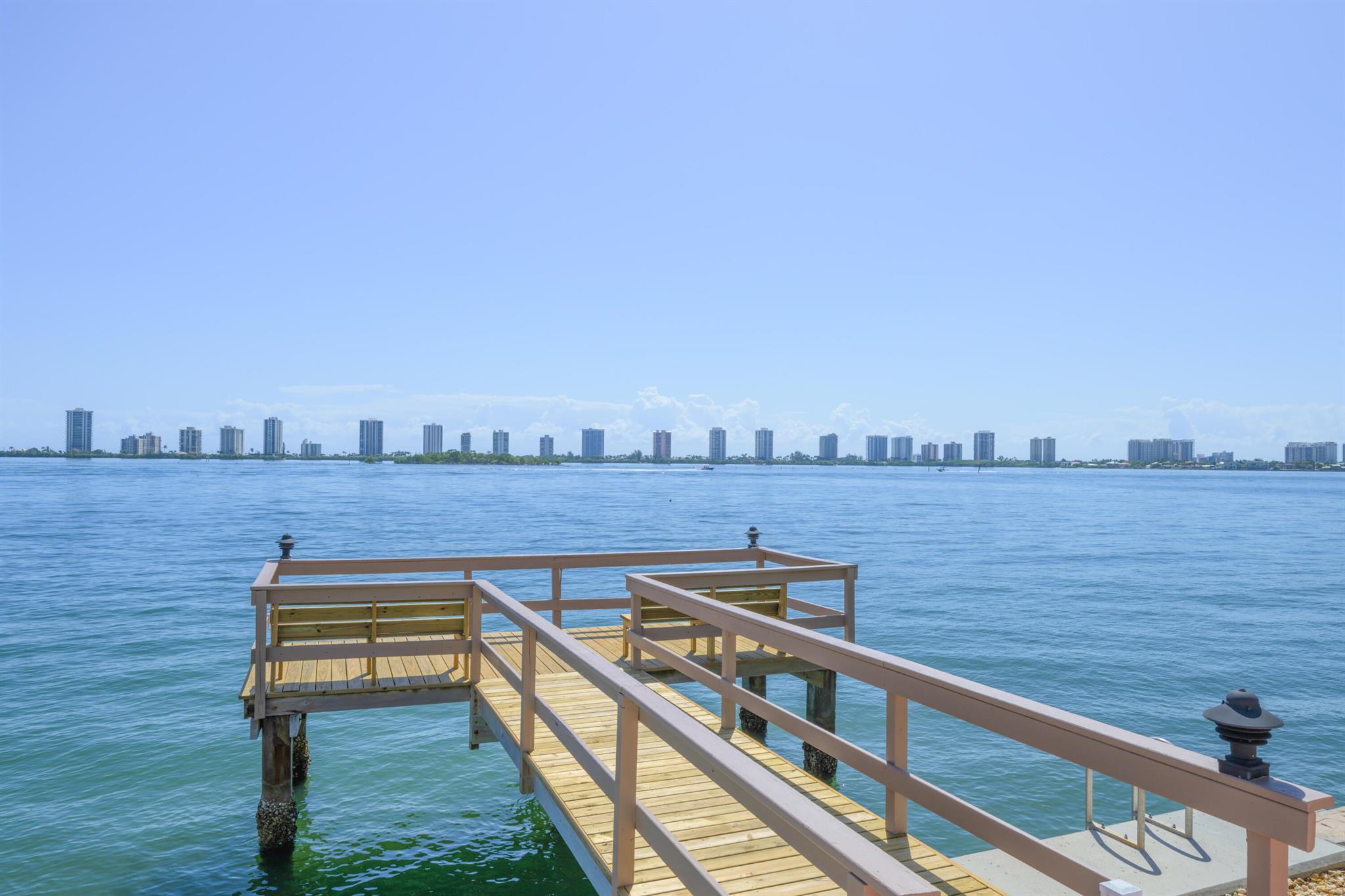 Fantastic views from your private balcony! Come enjoy this very well taken care of, updated two bedroom, 1 bath condo  Beautifully update kitchen with Martha Stewart cabinets, Bosch dishwasher and stove. Conveniently located next to the elevator and laundry room   Bring your toothbrush!