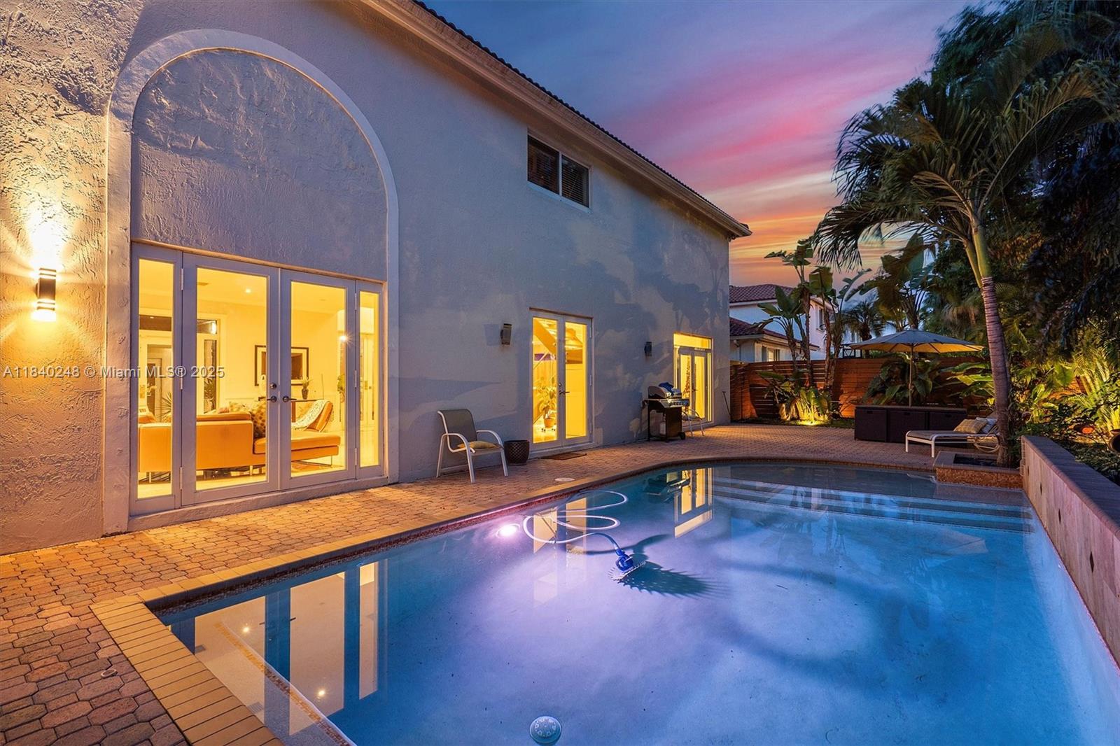 House for Sale in Doral, FL