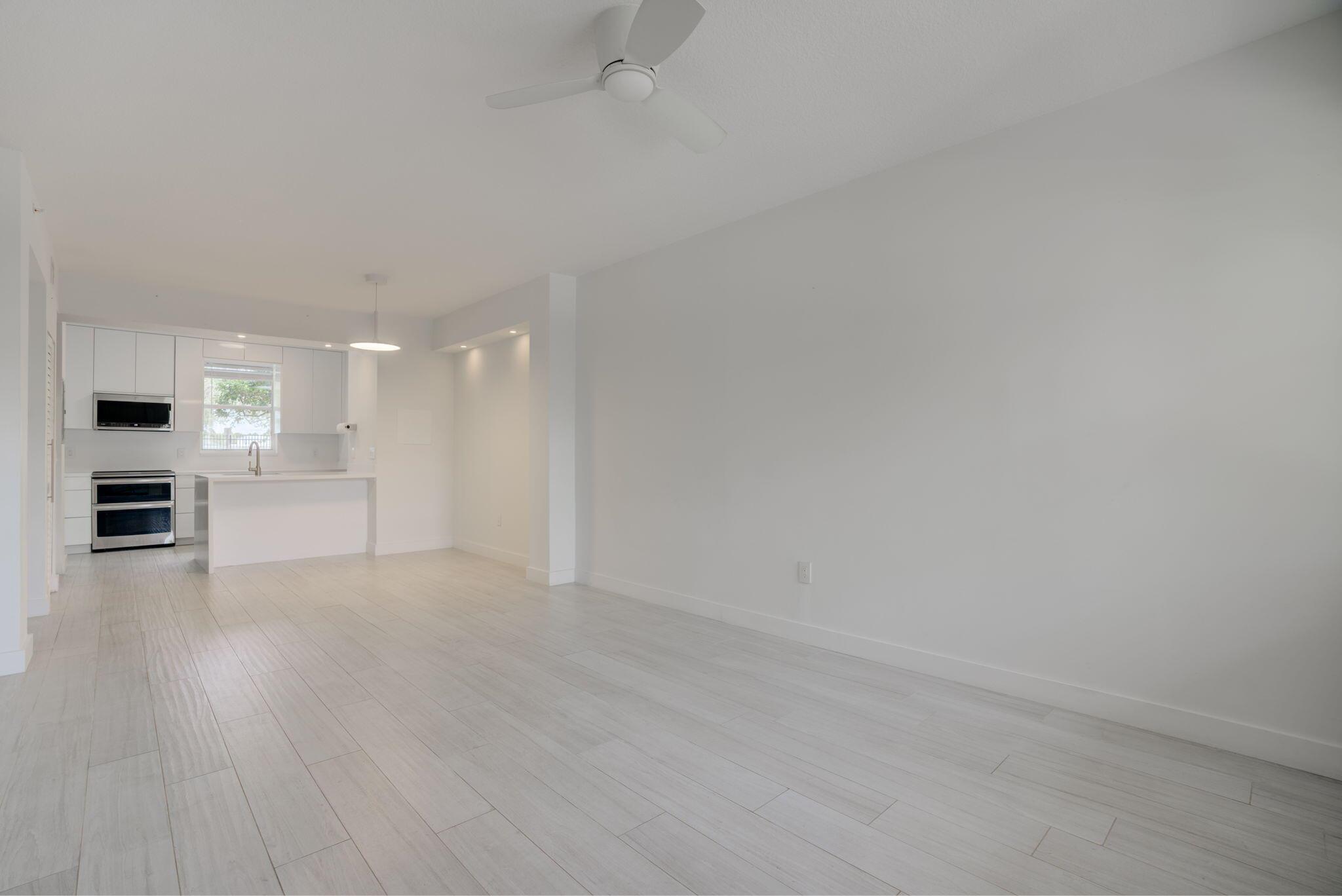 Image to showcase the property located at 1140 University Boulevard 13