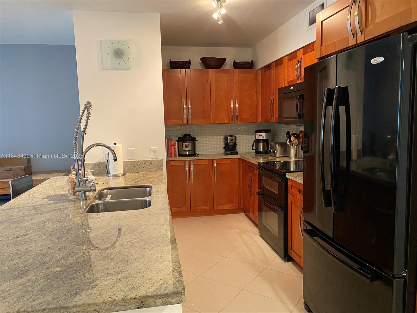 Property photo # 6