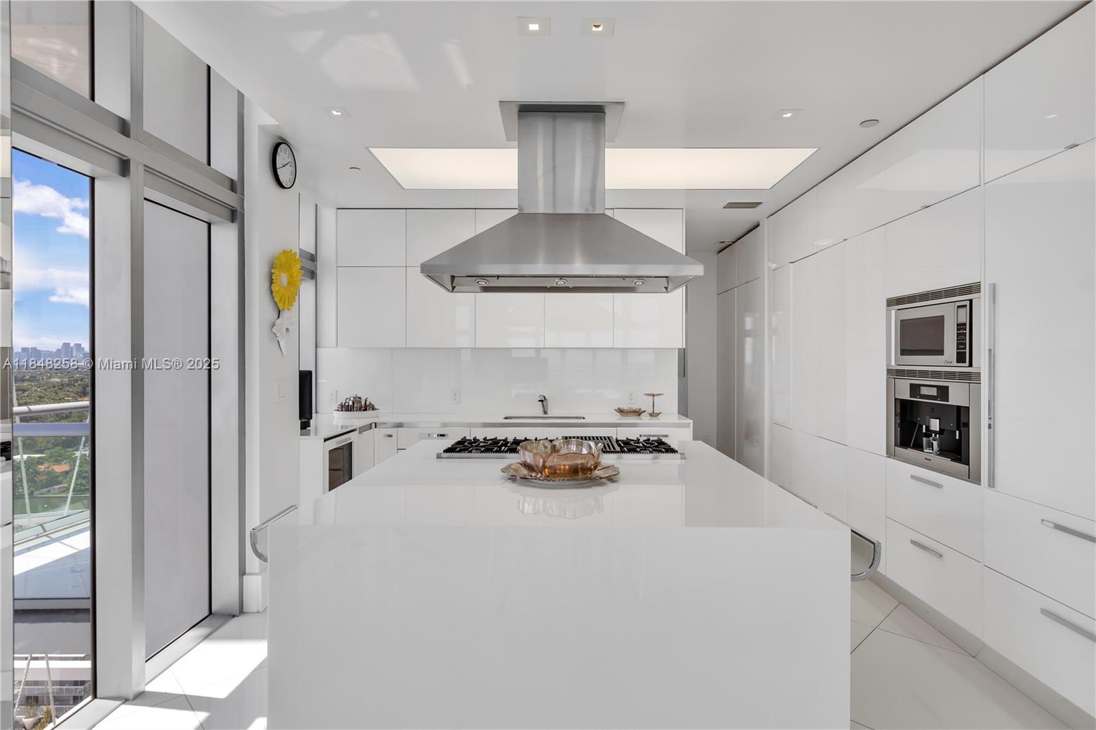 Property photo # 9