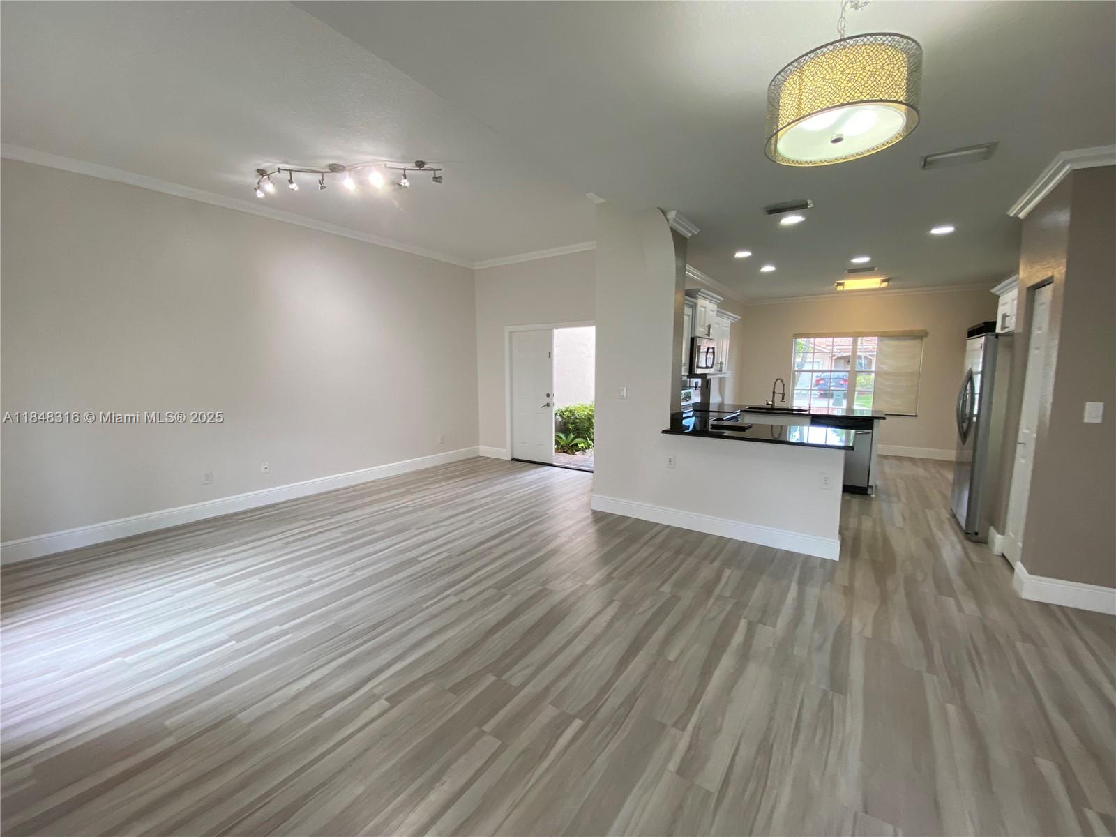 Property photo # 9