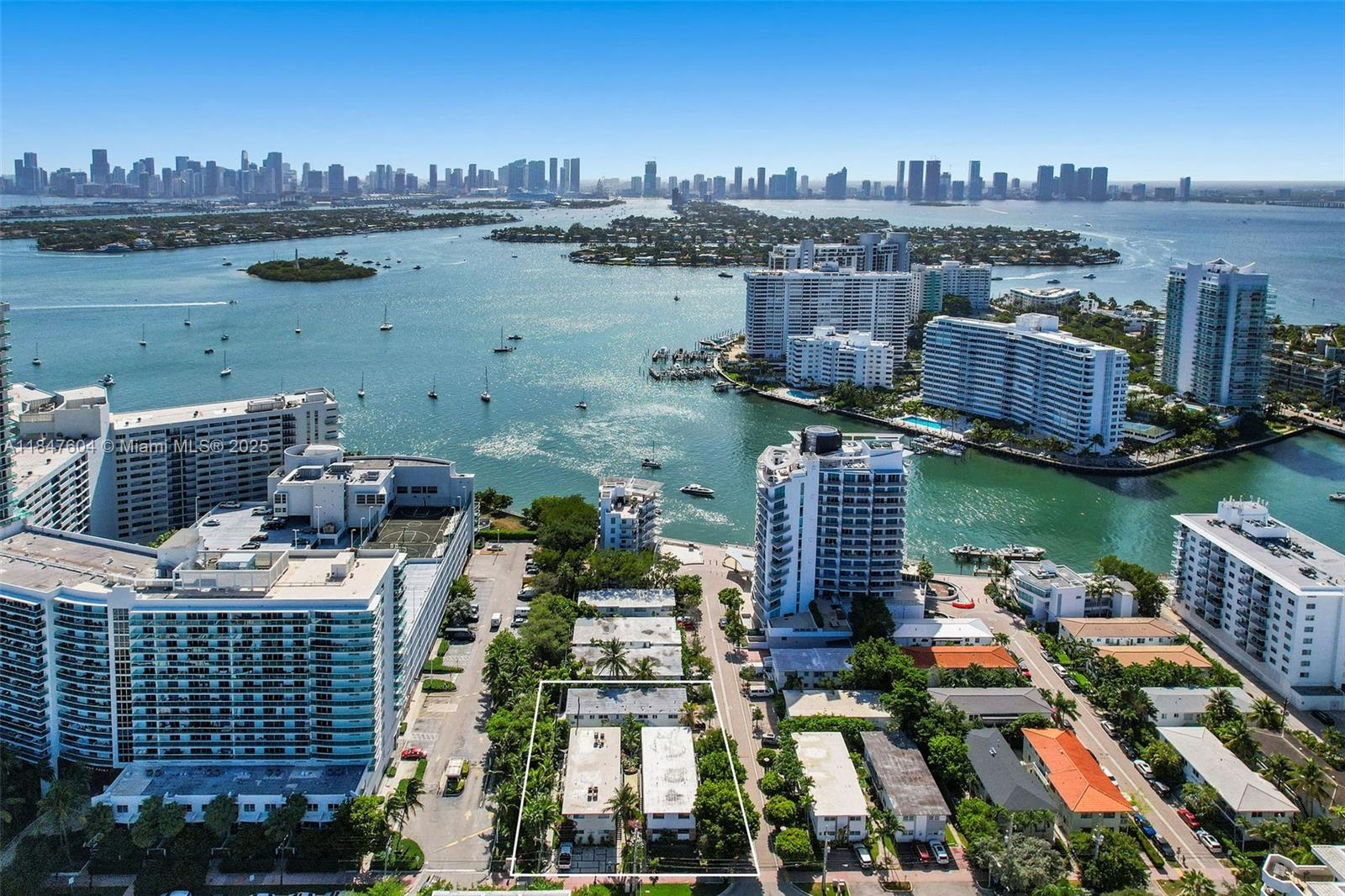 1580 Bay Rd Unit , Miami Beach, Florida 33139