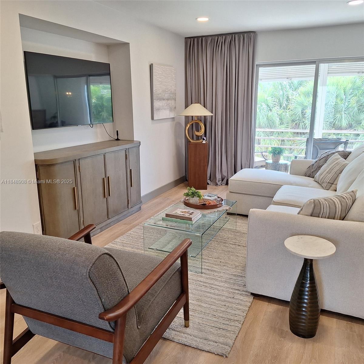 Property photo # 6