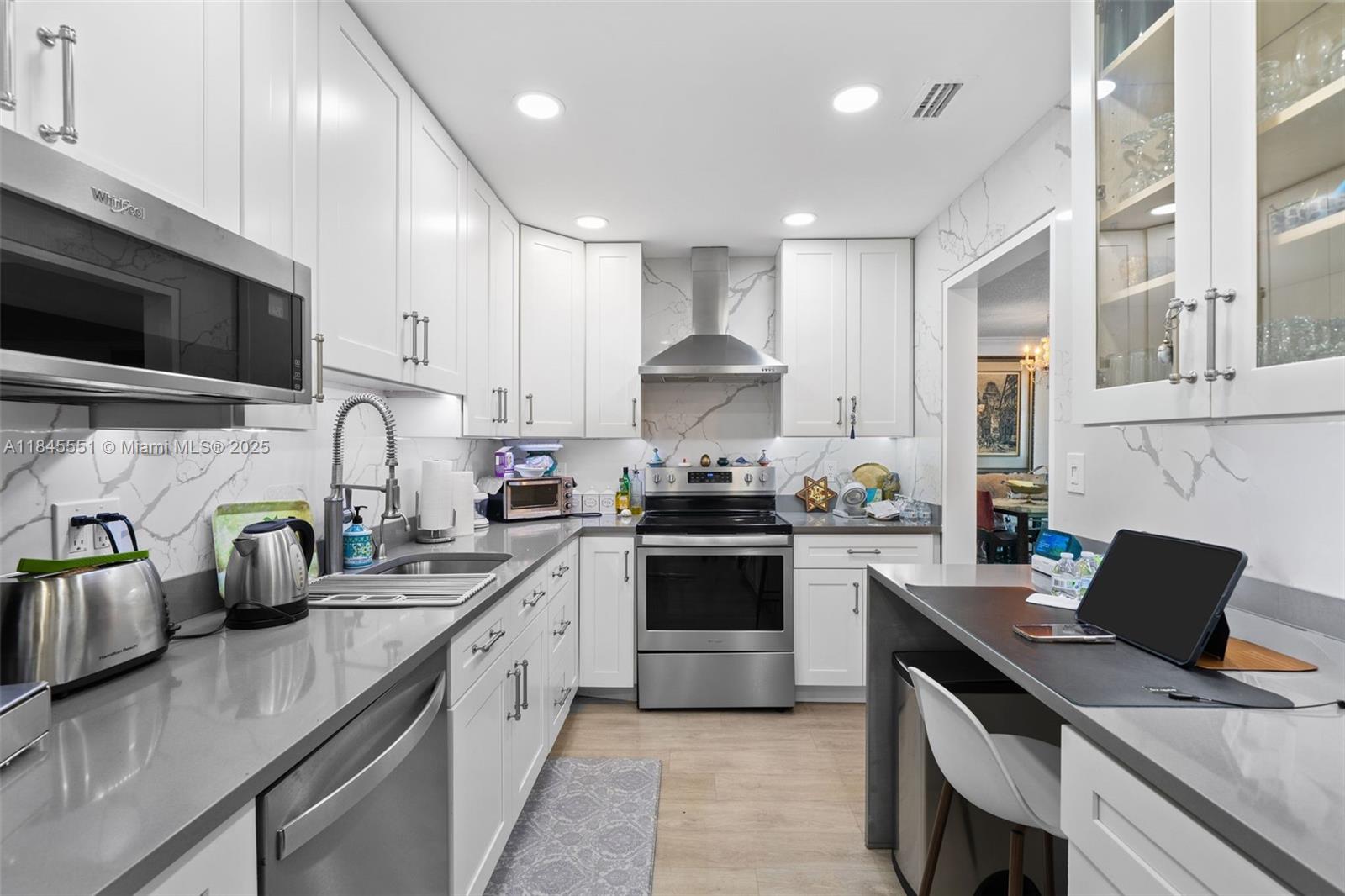 Property photo # 2