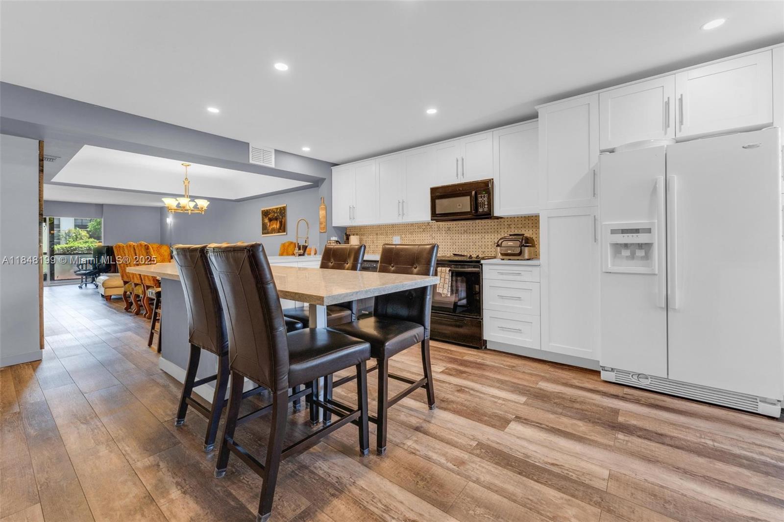 Pines Of Boca Barwood Cond