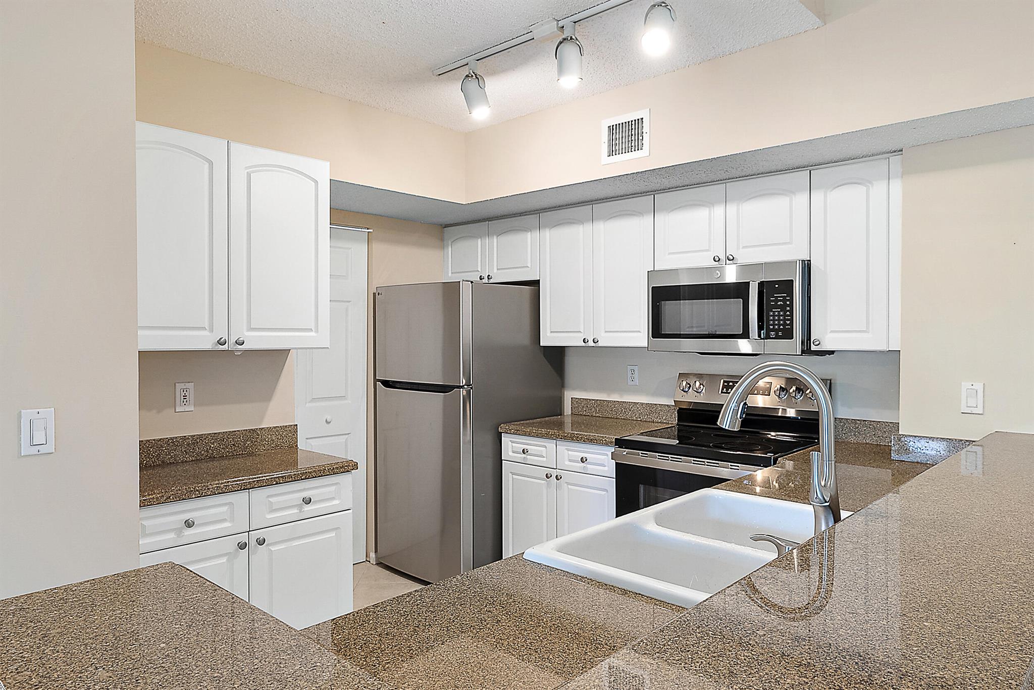 Image to showcase the property located at 278 Village Boulevard 8306
