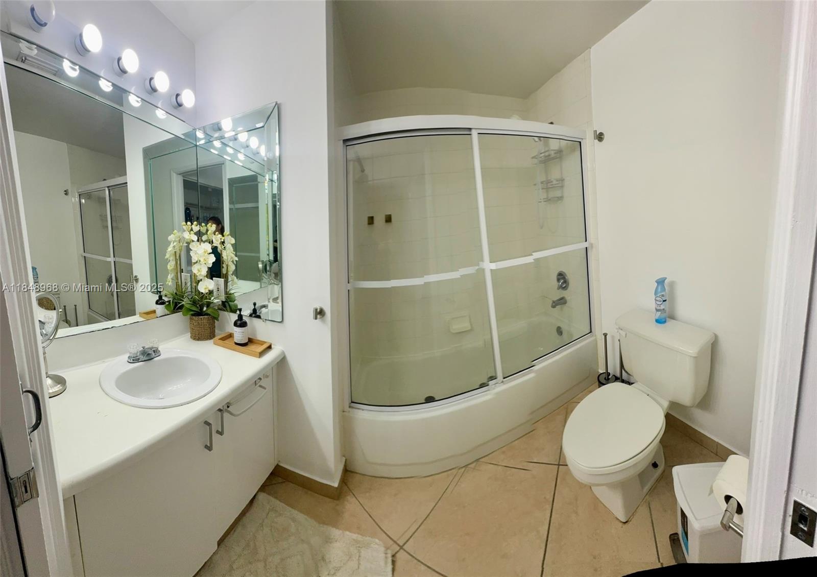 Aventura FL 33180 - A11848968
