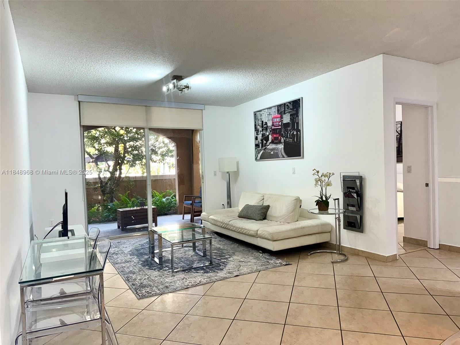 Aventura FL 33180 - A11848968