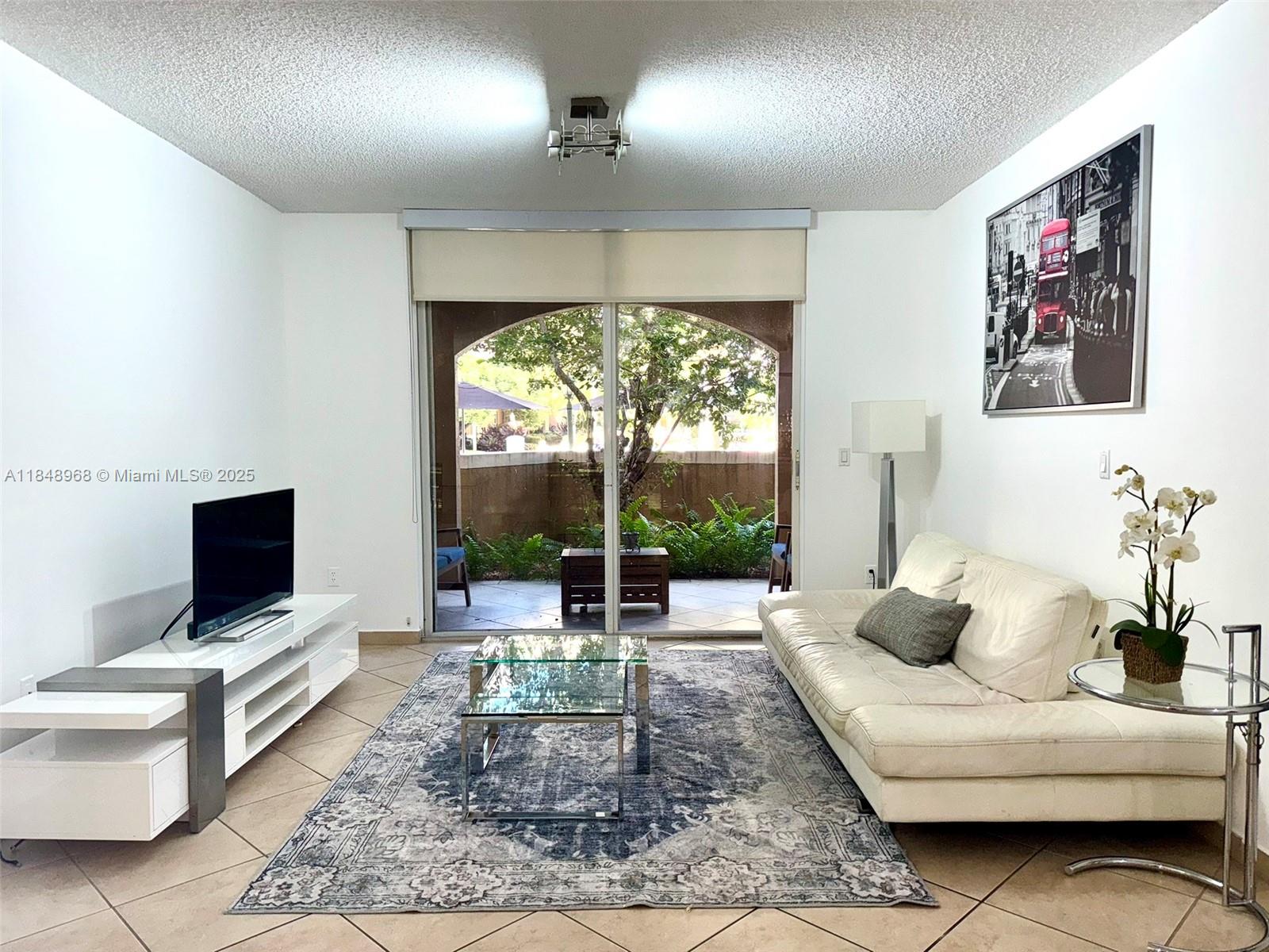 Aventura FL 33180 - A11848968