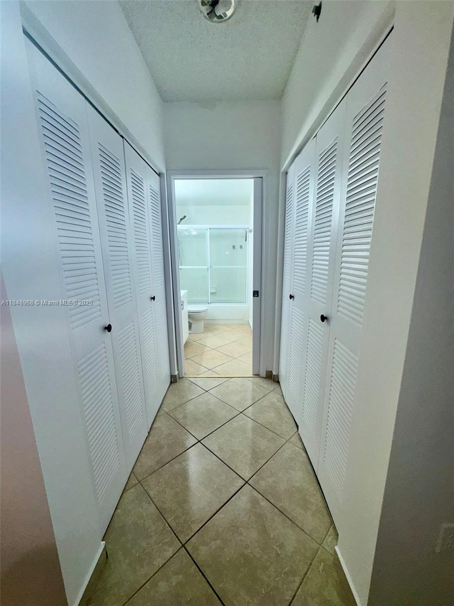 Aventura FL 33180 - A11848968