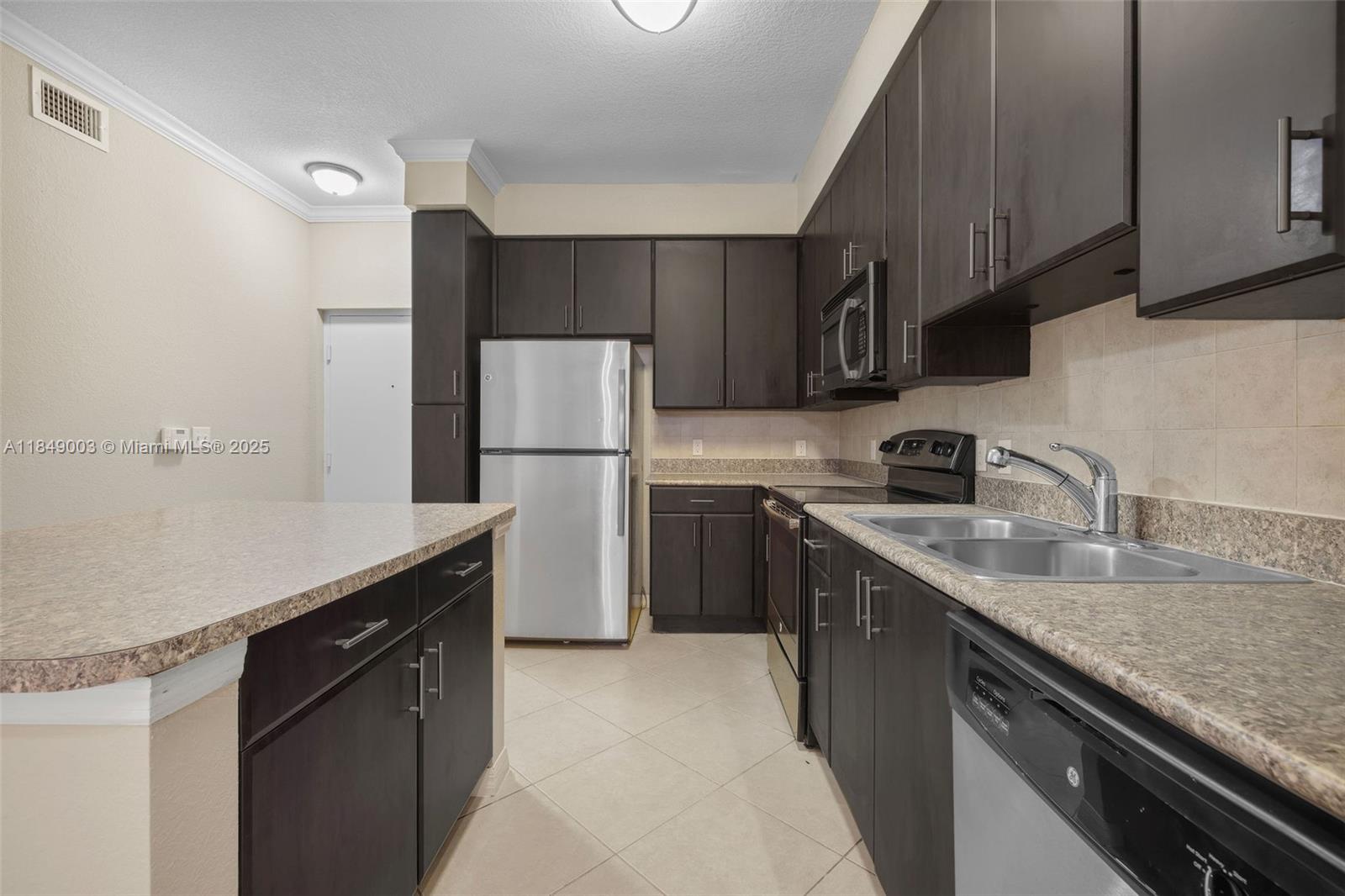Property photo # 2