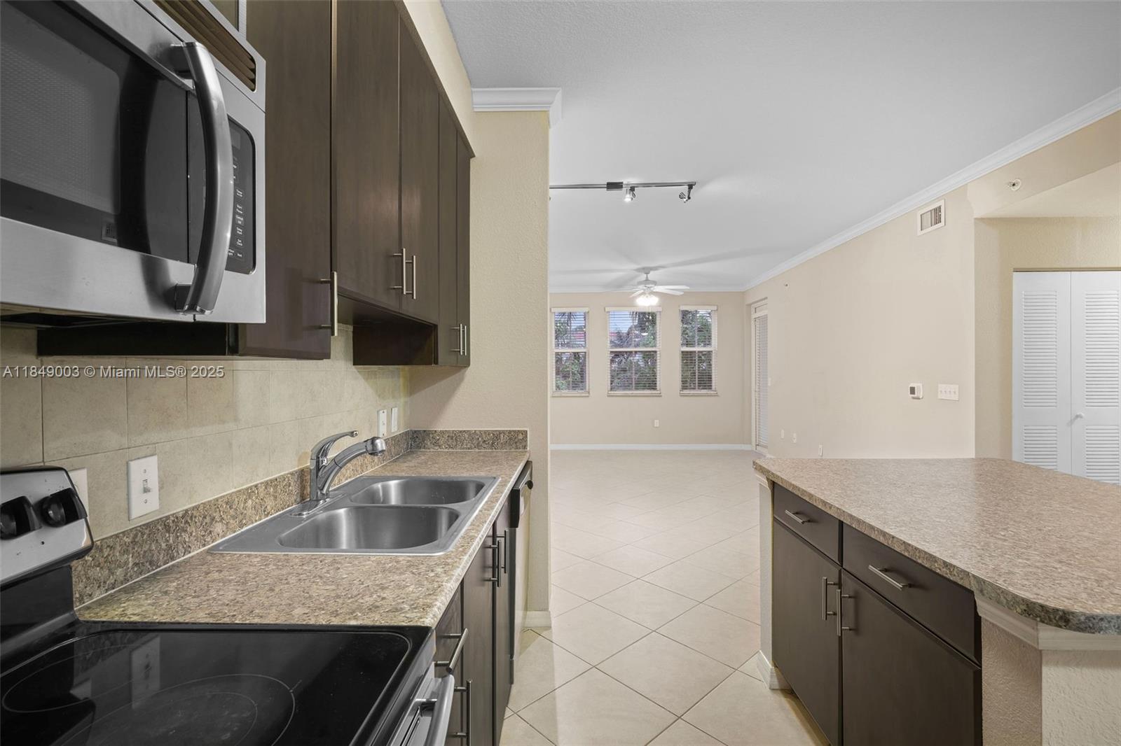 Property photo # 8