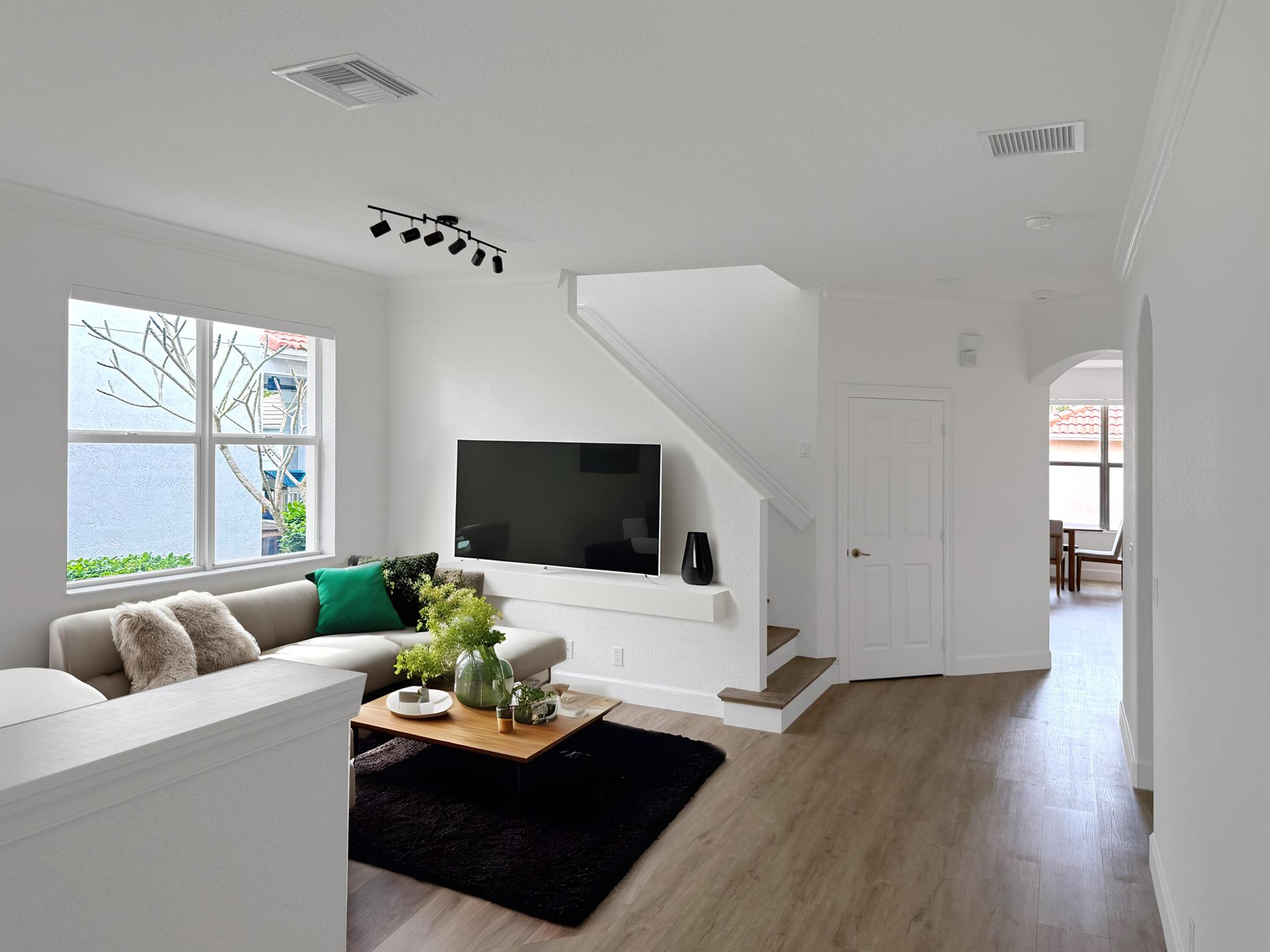 Image to showcase the property located at 8139 Bautista Way