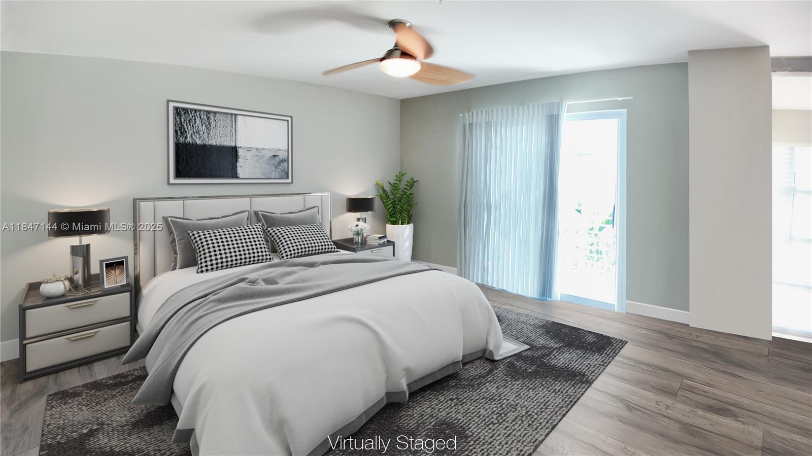 7744 Collins Ave 21